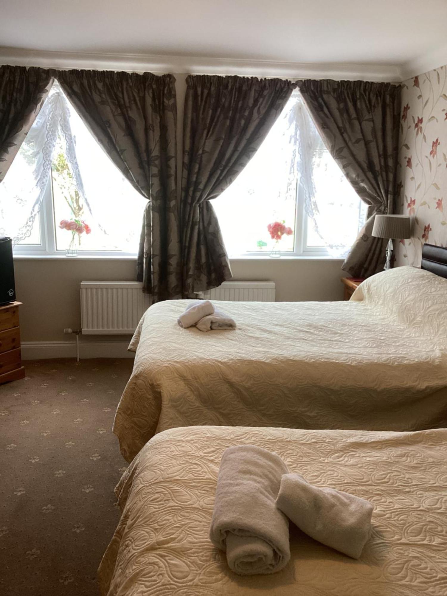 Barons Court Gasthuis 4*