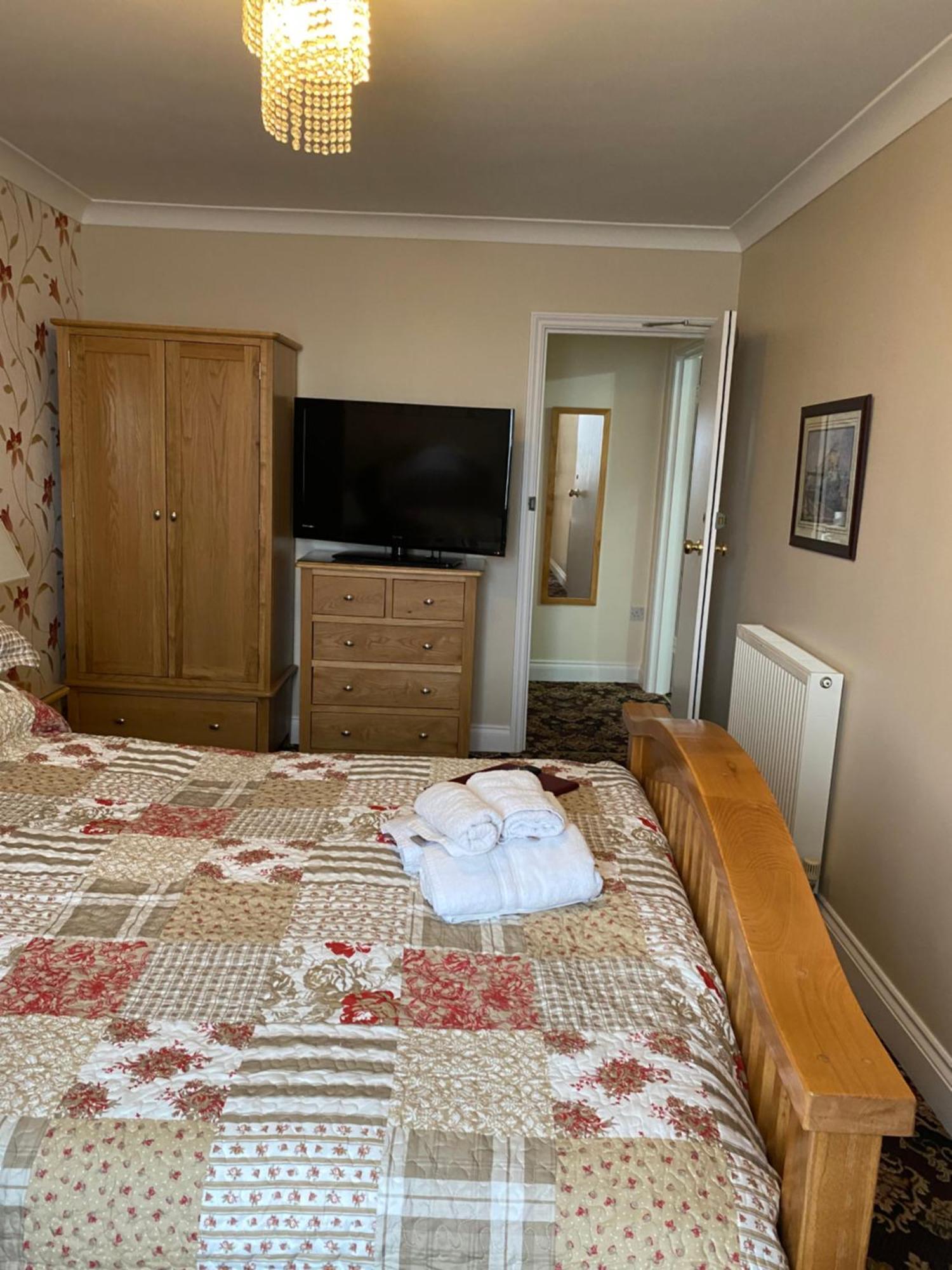 Barons Court Gasthuis 4*